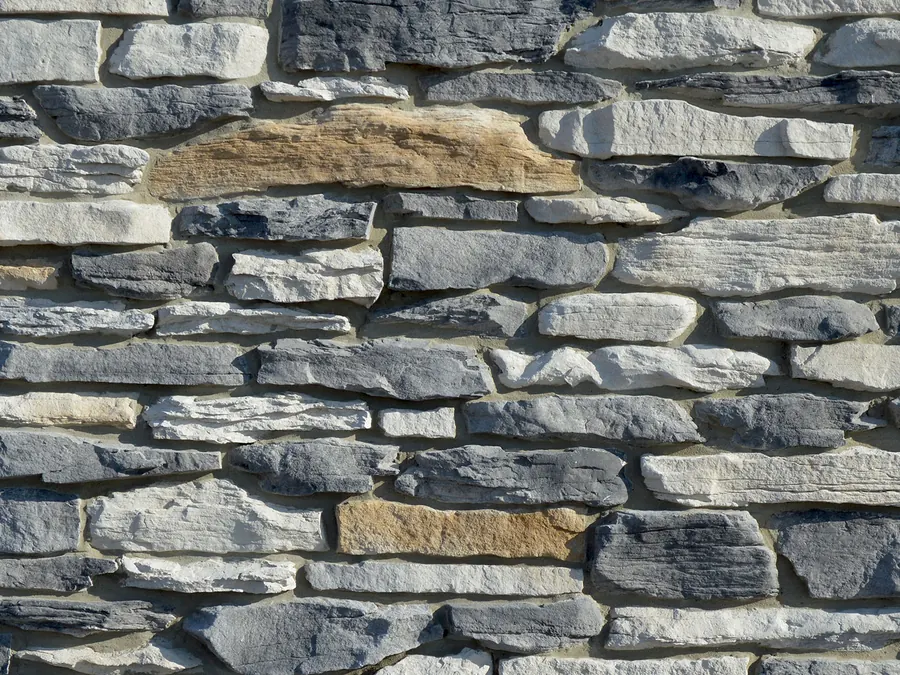 Prestige Stone Ledgestone manufactured stone veneer in Bluegrass, close-up
