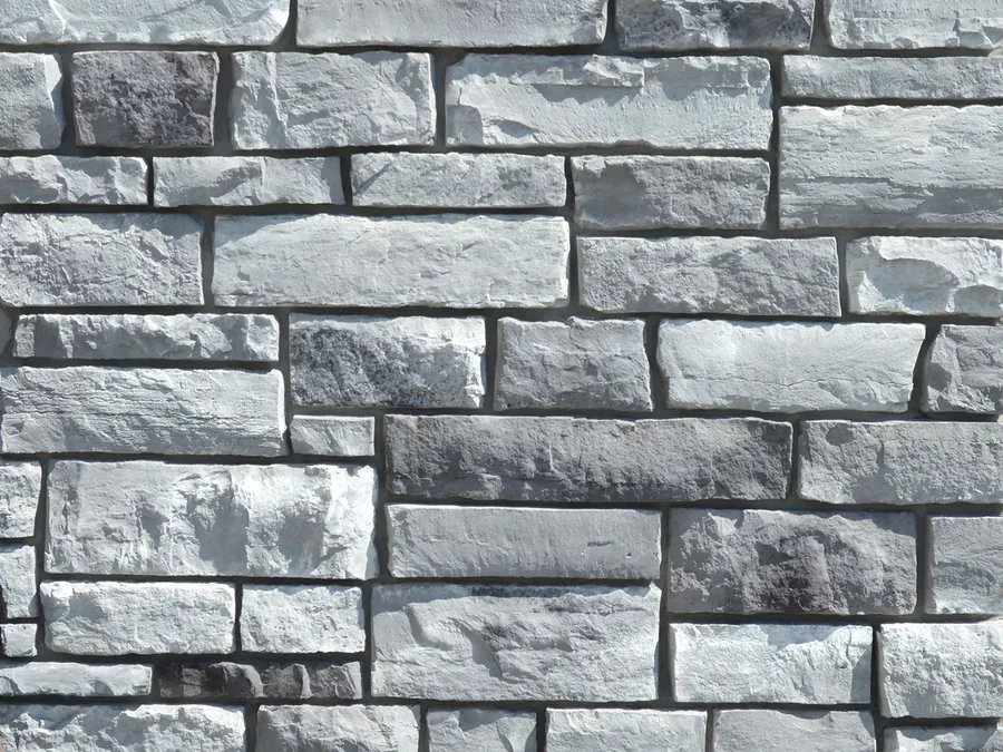 Prestige Stone Old County Ledge manufactured stone veneer in Blanc, close-up
